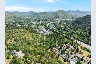 5648 Foothill Blvd #26, Grants Pass, OR 97526 - Photo 34