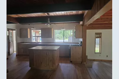 140 Bonanza Drive, Selma, OR 97538 - Photo 8