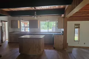 140 Bonanza Dr, Selma, OR 97538 - Photo 8