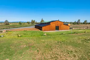 23636 Ten Barr Trl, Bend, OR 97701 - Photo 6