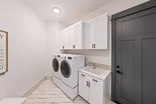 23636 Ten Barr Trl, Bend, OR 97701 - Photo 26