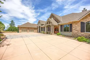 1918 Stevens Rd, Eagle Point, OR 97524 - Photo 4