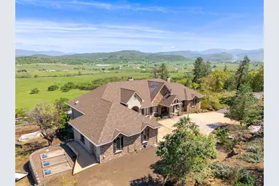 1918 Stevens Road, Eagle Point, OR 97524 - Photo 2