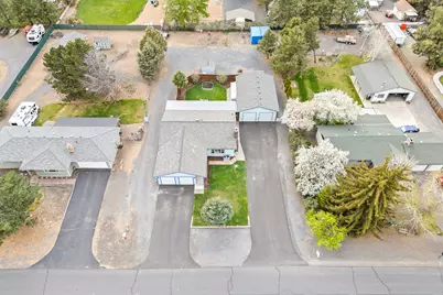 61556 Twin Lakes Loop, Bend, OR 97702 - Photo 26