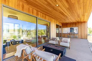 61913 Hosmer Lake Dr, Bend, OR 97702 - Photo 22