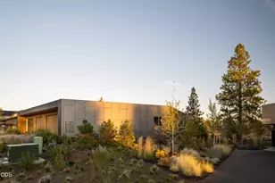61913 Hosmer Lake Dr, Bend, OR 97702 - Photo 6
