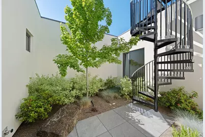 61913 Hosmer Lake Drive, Bend, OR 97702 - Photo 36