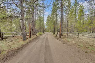 54445 Huntington Rd, Bend, OR 97707 - Photo 100