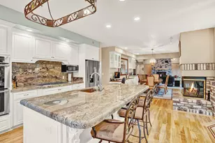 482 Hidden Valley Ln, Rogue River, OR 97537 - Photo 10