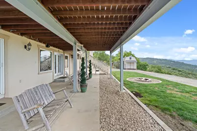 4002 Dry Creek Road, Medford, OR 97504 - Photo 30