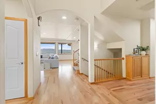 4002 Dry Creek Rd, Medford, OR 97504 - Photo 8