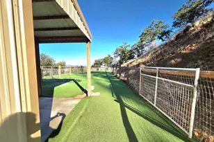 4002 Dry Creek Rd, Medford, OR 97504 - Photo 48