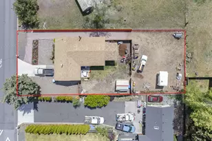 2667 NE Jones Rd, Bend, OR 97701 - Photo 8