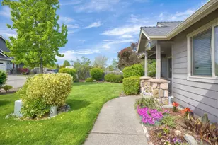 426 SE Cadet Ct, Grants Pass, OR 97527 - Photo 4