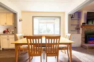 419 NW D St, Grants Pass, OR 97526 - Photo 8