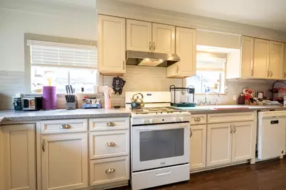 419 NW D Street, Grants Pass, OR 97526 - Photo 14