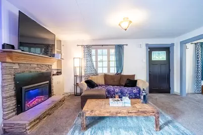 419 NW D Street, Grants Pass, OR 97526 - Photo 4