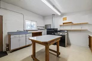 1633 Division St, Klamath Falls, OR 97601 - Photo 36