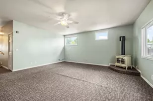 1633 Division St, Klamath Falls, OR 97601 - Photo 10