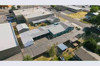 1633 Division Street, Klamath Falls, OR 97601 - Photo 46