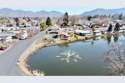 219 Kingsbury Drive, Grants Pass, OR 97526 - Photo 18