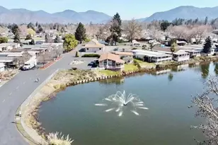 219 Kingsbury Dr, Grants Pass, OR 97526 - Photo 18