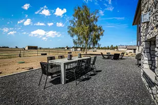 24166 Dodds Rd, Bend, OR 97701 - Photo 86