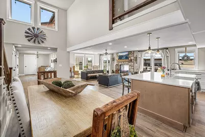 24166 Dodds Road, Bend, OR 97701 - Photo 8