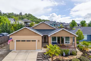 218 Cambridge Terrace, Eagle Point, OR 97524 - Photo 4