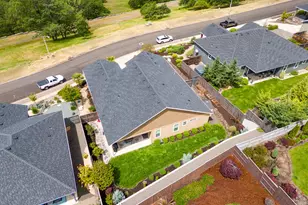 218 Cambridge Terrace, Eagle Point, OR 97524 - Photo 36