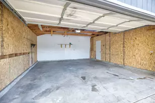 1129 SW Ballinger Dr, Grants Pass, OR 97526 - Photo 20