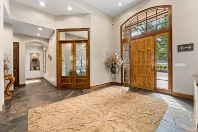 1126 NW Morgan Lane, Grants Pass, OR 97526 - Photo 4