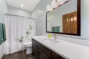 1126 NW Morgan Ln, Grants Pass, OR 97526 - Photo 40