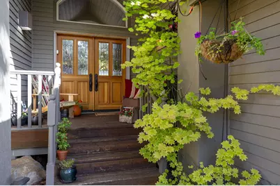 2932 NW Fairway Heights Drive, Bend, OR 97703 - Photo 6