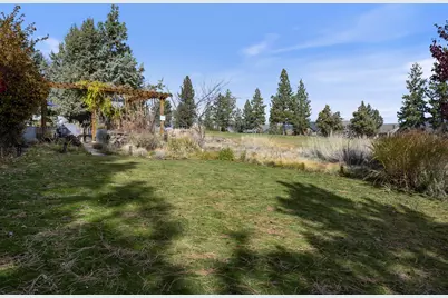 2932 NW Fairway Heights Drive, Bend, OR 97703 - Photo 52