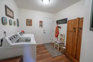 18420 Tumalo Reservoir Rd, Bend, OR 97703 - Photo 30