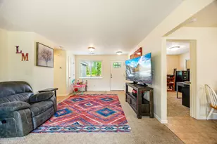 4626 N Pacific Hwy, Central Point, OR 97502 - Photo 4