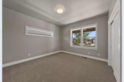 2771 NW 23rd Loop #51, Redmond, OR 97756 - Photo 32