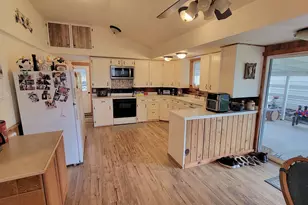 40300 Kahler Basin Rd, Spray, OR 97874 - Photo 10