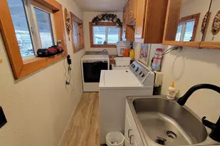 40300 Kahler Basin Rd, Spray, OR 97874 - Photo 12