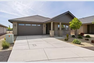 2528 NW Redwood Circle #14, Redmond, OR 97756 - Photo 2