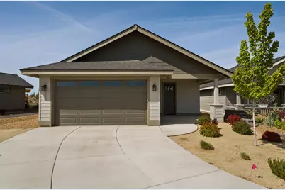 2525 NW Redwood Circle #18, Redmond, OR 97756 - Photo 2