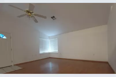 805 Bower Lane, Grants Pass, OR 97527 - Photo 10