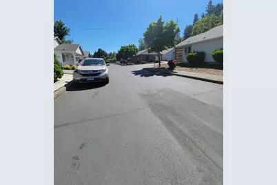 805 Bower Lane, Grants Pass, OR 97527 - Photo 34