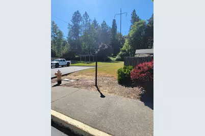 805 Bower Lane, Grants Pass, OR 97527 - Photo 36