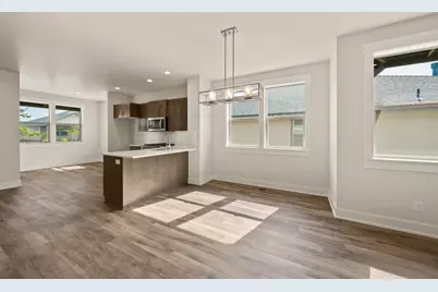 2366 NW Redwood Avenue #11, Redmond, OR 97756 - Photo 14