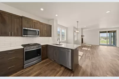 2366 NW Redwood Avenue #11, Redmond, OR 97756 - Photo 16