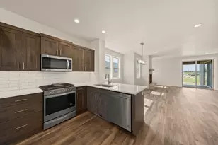 2366 NW Redwood Ave, Redmond, OR 97756 - Photo 16