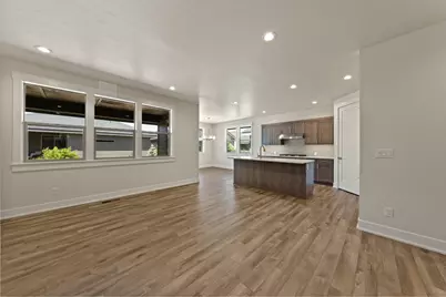 2695 NW 23rd #60, Redmond, OR 97756 - Photo 14