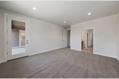 2695 NW 23rd #60, Redmond, OR 97756 - Photo 24